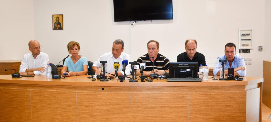 Συνάντηση Χρ. Σιαφάκα με Σωκράτη Φάμελλο στο Δημαρχείο Ζηρού