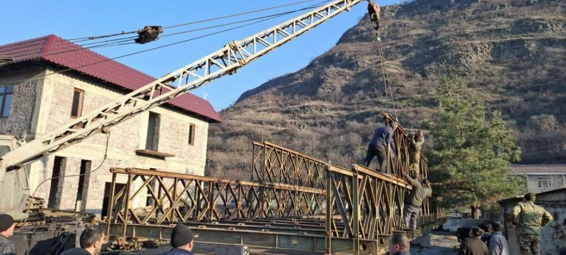 ΑΡΤΑ:Αποκαθίσταται η γέφυρα μπέλεϋ στην Κόπραινα