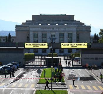 Greenpeace - INC-5.2: Συνθήκη για τα Πλαστικά: τα λόμπι δεν νίκησαν, αλλά η συμφωνία δεν ήρθε