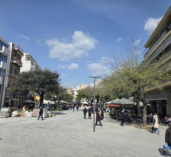 Άρτα: Μπάρες, έλεγχος κυκλοφορίας και  προστασία των πεζοδρόμων